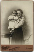 Sofija Lončarević sa ćerkom Olgom