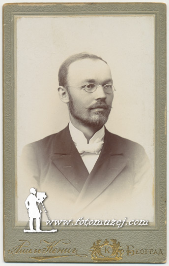 Filozof Dušan R. Dimić (Atelje Kenig)