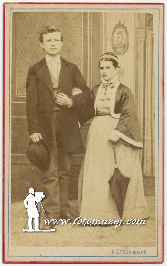 Gospodin Kostić sa suprugom (autor  Stojanović)