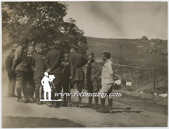 Dolazak engleskog generala Kokrana u štab Moravske divizije, Grunište 1917.g (autor Milan Vukašinović)