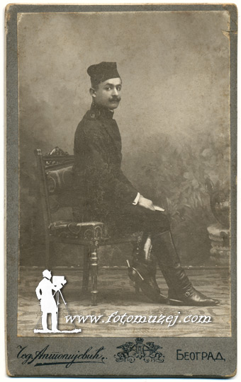 Konjički podoficir (autor Čedomir Antonijević)