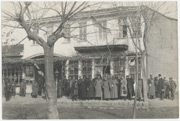 Srpski oficiri ispred privremenog štaba u Jedrenima