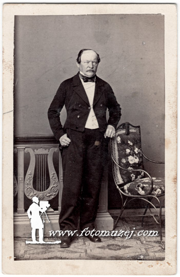Dr. Aćim Medović (autor Florijan Gantenbajn)