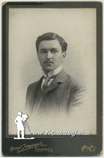 Gospodin sa brkovima (autor Milan Jovanović)