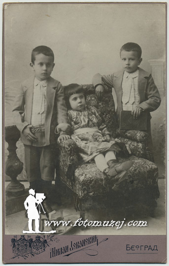 Kosta, Mita i Dana (autor Milan Jovanović)
