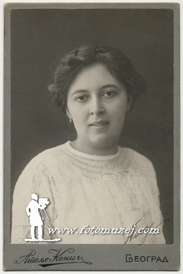 Gospođa Nina (Atelje Kenig)