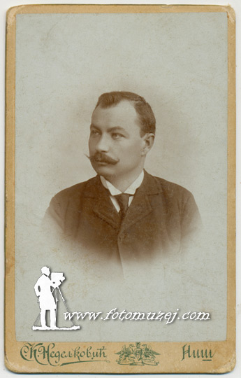 Muškarac sa brkovima (autor Sotir Nedeljković)