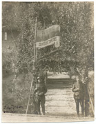 Straža na ulazu u štab Jugoslovenske divizije,u D. Požaru 1918.godine 