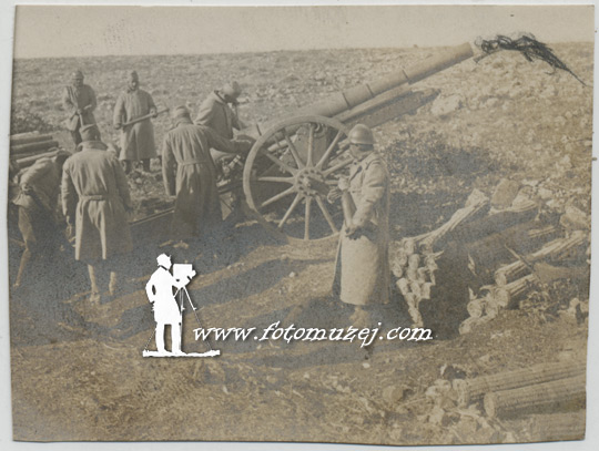 Zaplenjeni Nemački top 105mm na Gorničevu, 1916.g. (autor V. Vuković)